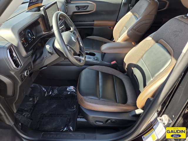 Certified 2025 Ford Bronco Sport Outer Banks w/ Outer Banks Tech Package+ AWD/4WD image 11