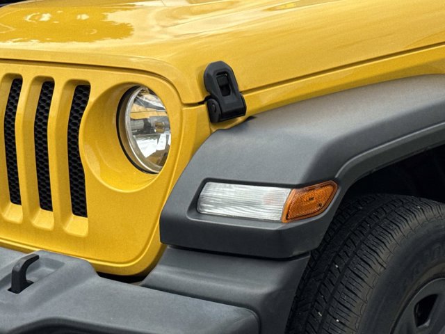 Used 2021 Jeep Wrangler Sport AWD/4WD image 8