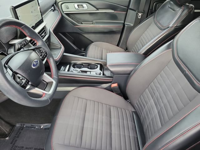 Certified 2025 Ford Explorer ST-Line w/ Premium Package AWD/4WD image 23