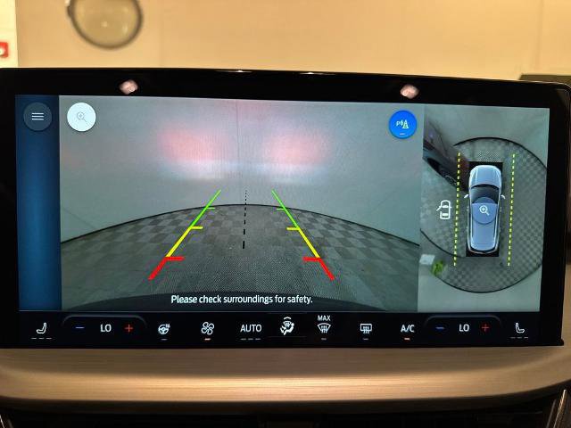 Certified 2025 Ford Escape SE w/ PHEV Premium Package image 28