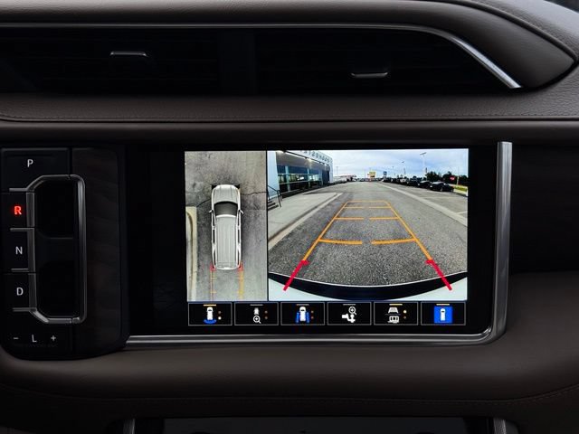 Used 2022 GMC Yukon Denali AWD/4WD image 4