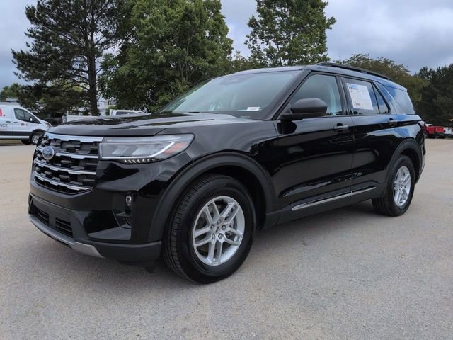 Certified 2025 Ford Explorer Active w/ Active Comfort Package RWD image 8