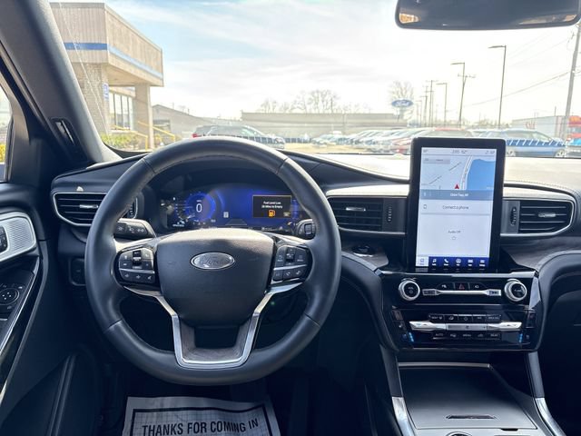 Certified 2022 Ford Explorer Platinum w/ Equipment Group 601A AWD/4WD image 16