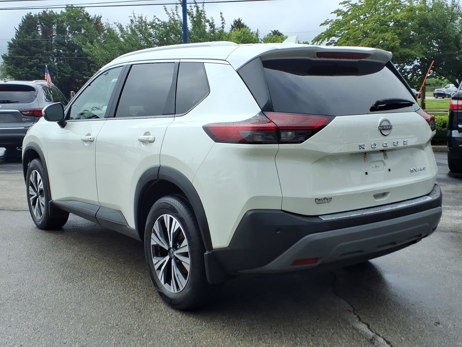 Used 2023 Nissan Rogue SV w/ SV Premium Package AWD/4WD image 5