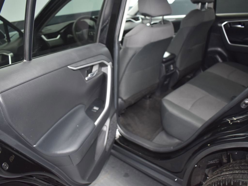 Used 2023 Toyota RAV4 XLE w/ Convenience Package FWD image 12