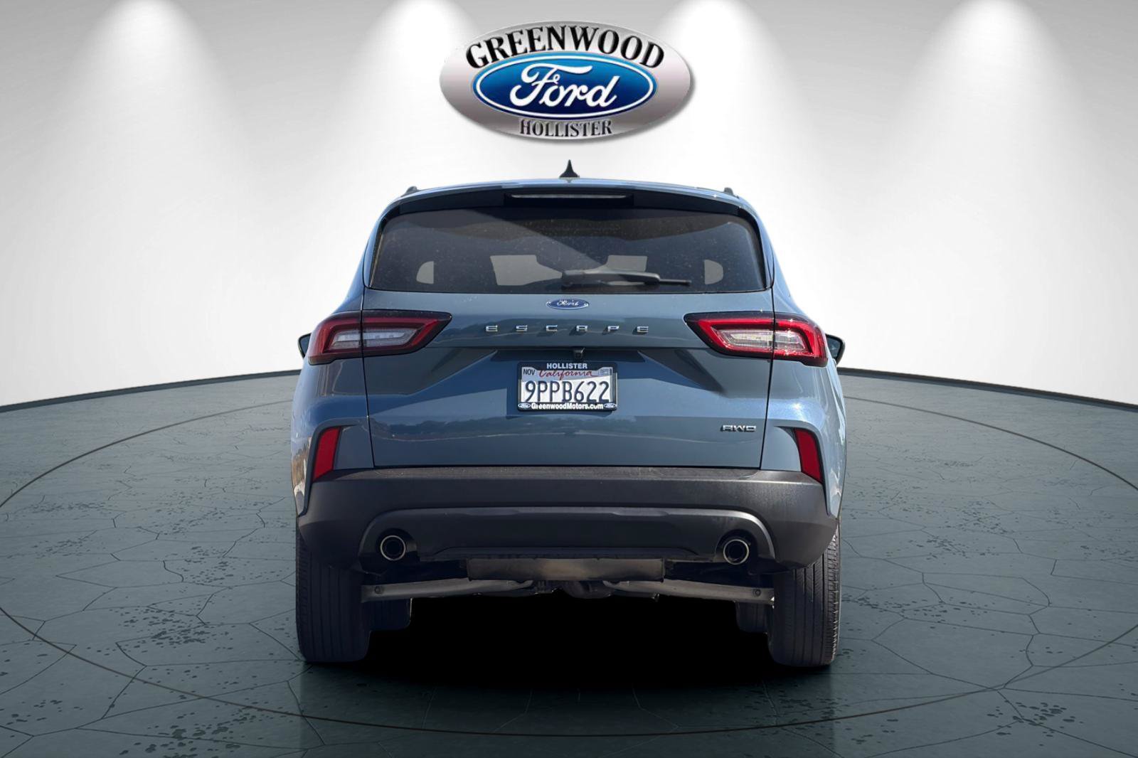 Certified 2025 Ford Escape ST-Line Select AWD/4WD image 5