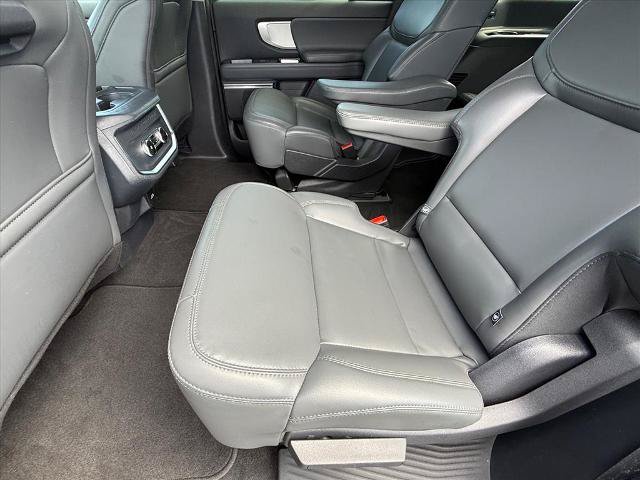 Certified 2026 Ford Expedition Active AWD/4WD image 11