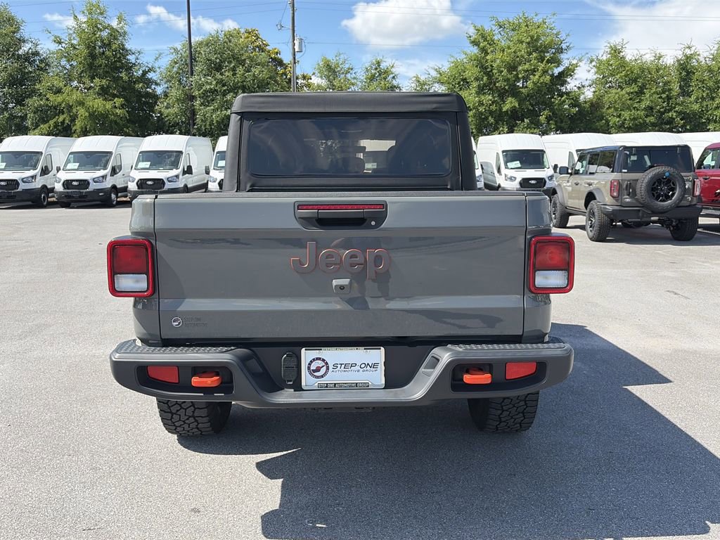 Used 2022 Jeep Gladiator Mojave w/ Auxiliary Switch Group AWD/4WD image 6