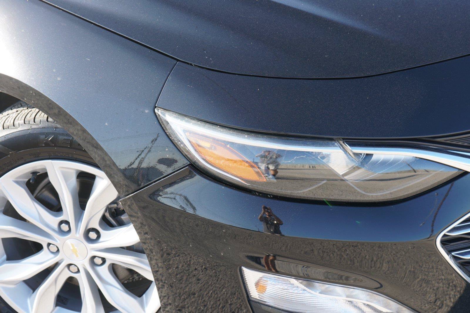 Used 2025 Chevrolet Malibu LT FWD image 3