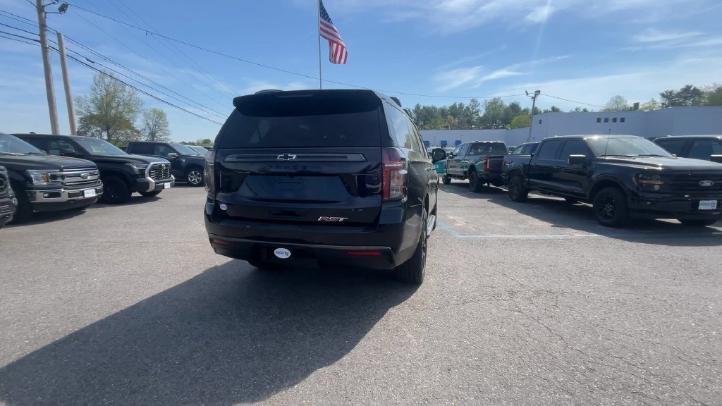 Used 2022 Chevrolet Tahoe RST w/ Luxury Package AWD/4WD image 19