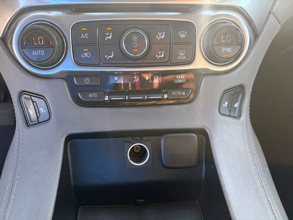 Used 2019 Chevrolet Suburban LT RWD image 37