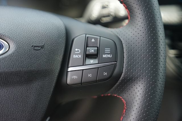Certified 2025 Ford Escape ST-Line w/ Tech Pack #1 FWD image 23
