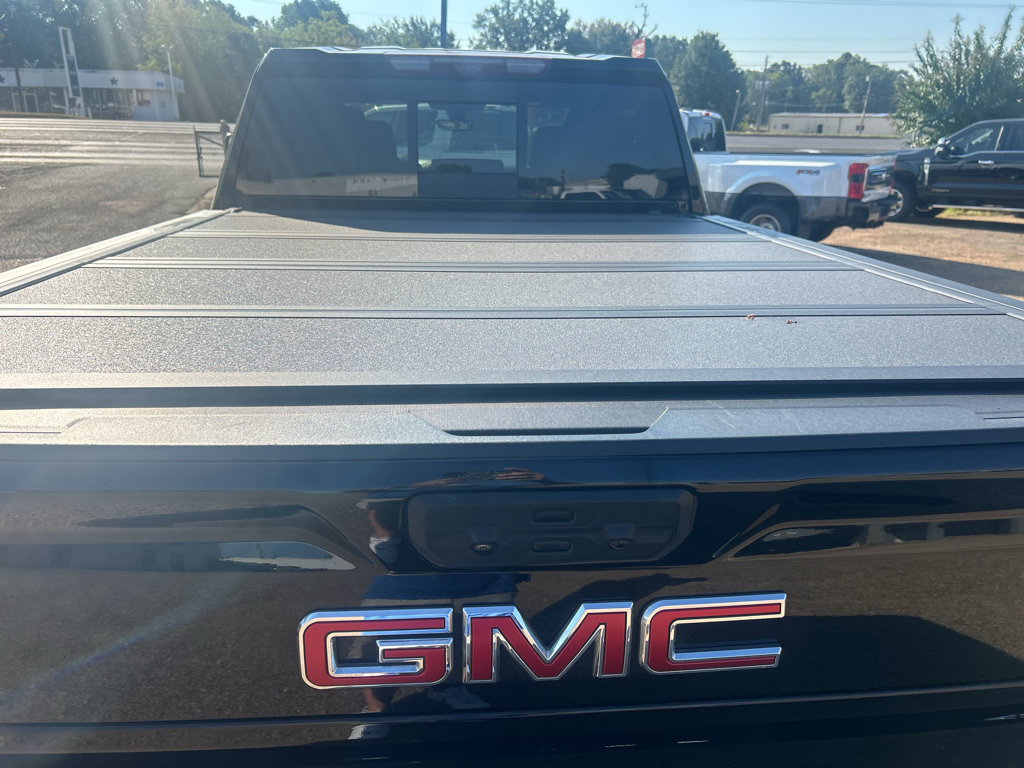 Used 2023 GMC Sierra 2500 AT4 w/ AT4 Premium Plus Package AWD/4WD image 13