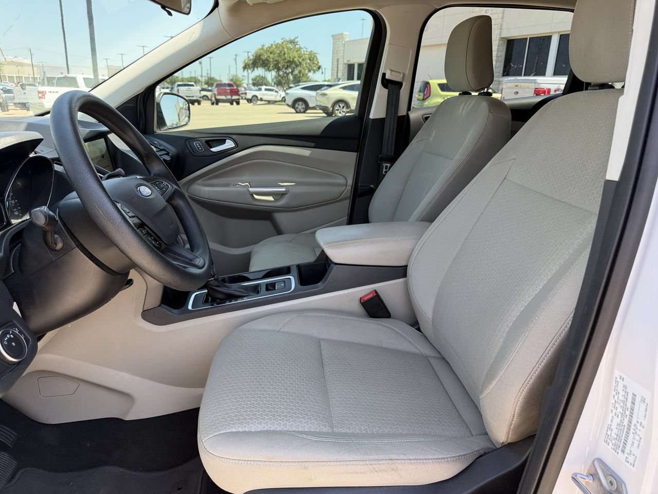 Certified 2019 Ford Escape SE FWD image 26