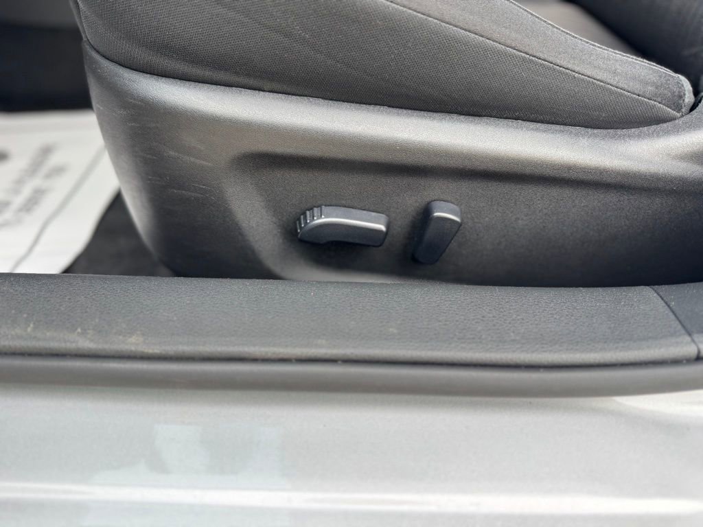 Used 2024 Nissan Altima 2.5 SV FWD image 13