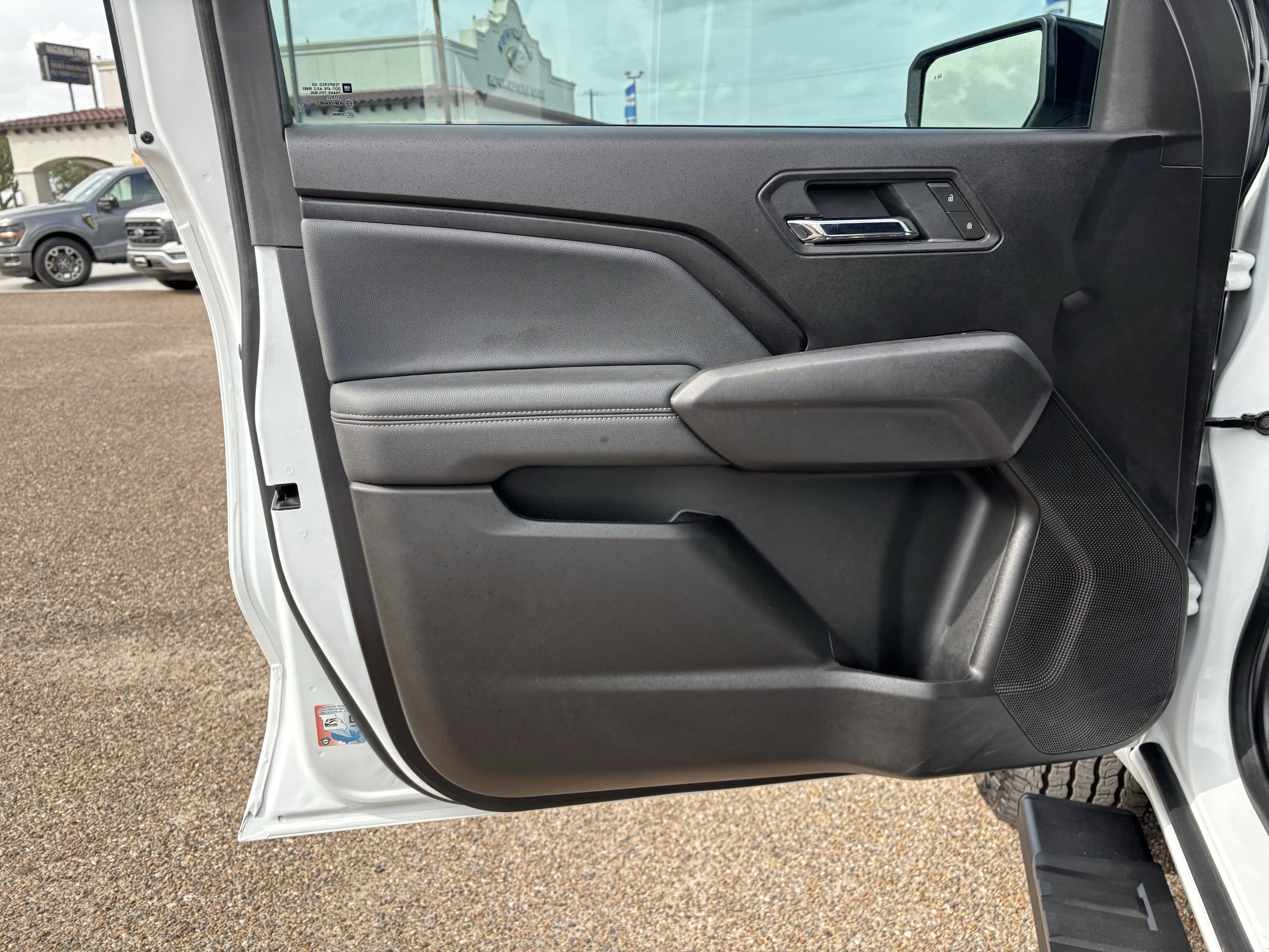 Used 2025 GMC Canyon Elevation w/ Convenience Package RWD image 9