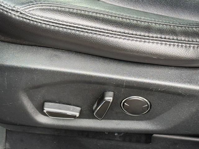 Certified 2018 Ford Explorer XLT w/ Equipment Group 202A FWD image 7