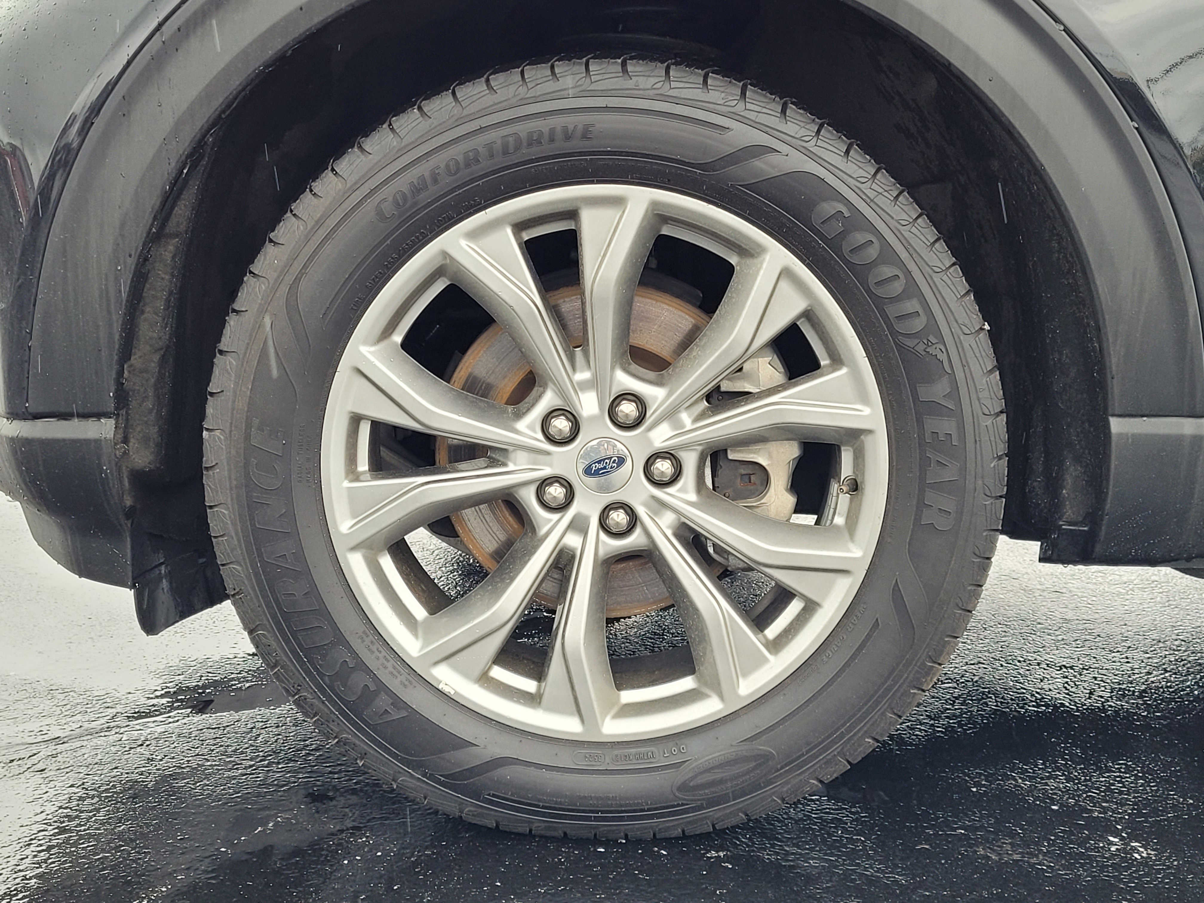 Certified 2022 Ford Explorer Limited AWD/4WD image 10