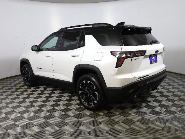 Used 2025 Chevrolet Equinox RS w/ Safety and Technology Package image 2