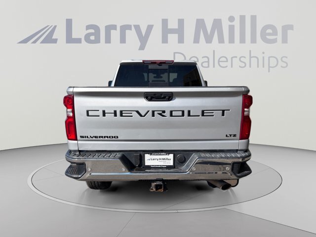 Used 2022 Chevrolet Silverado 2500 LTZ w/ LTZ Plus Package AWD/4WD image 3
