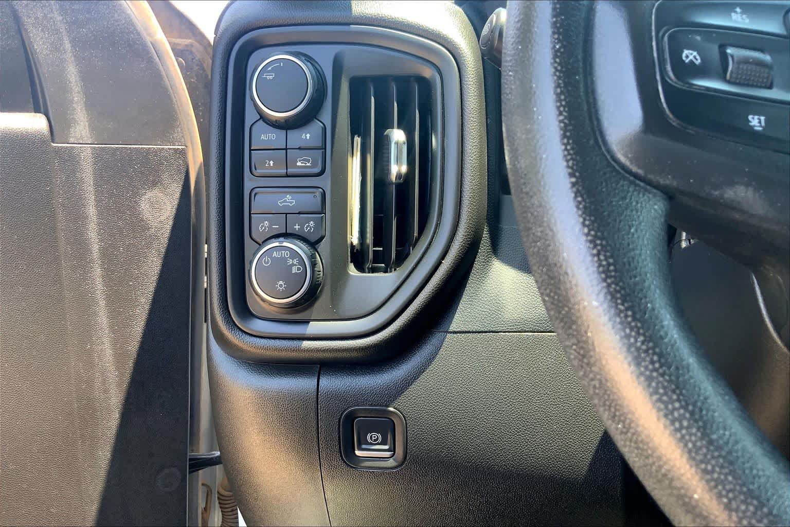 Used 2023 Chevrolet Silverado 1500 W/T w/ WT Value Package AWD/4WD image 36