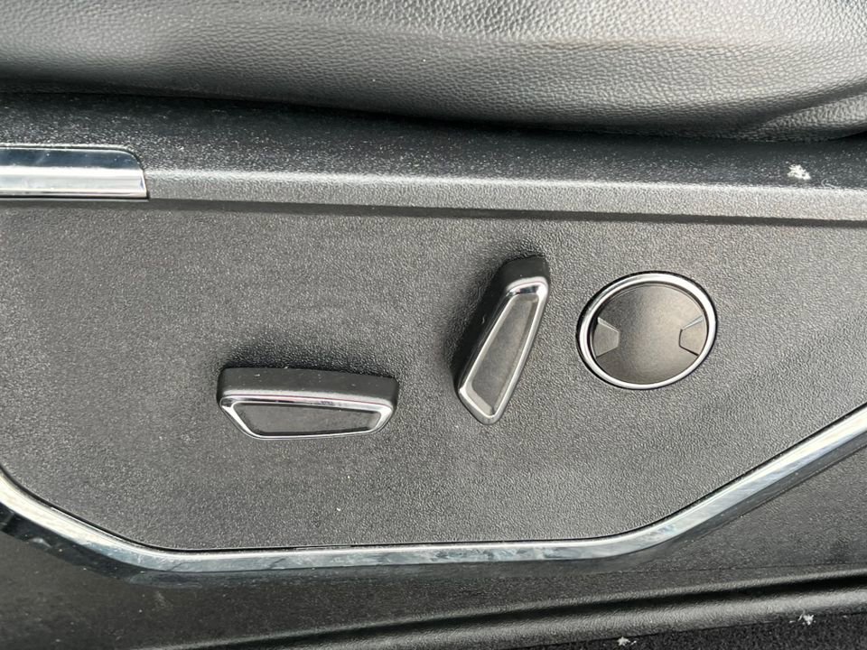 Certified 2023 Ford F150 Lariat w/ Equipment Group 502A High image 18