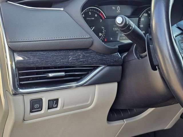 Used 2023 Cadillac XT4 Premium Luxury image 19