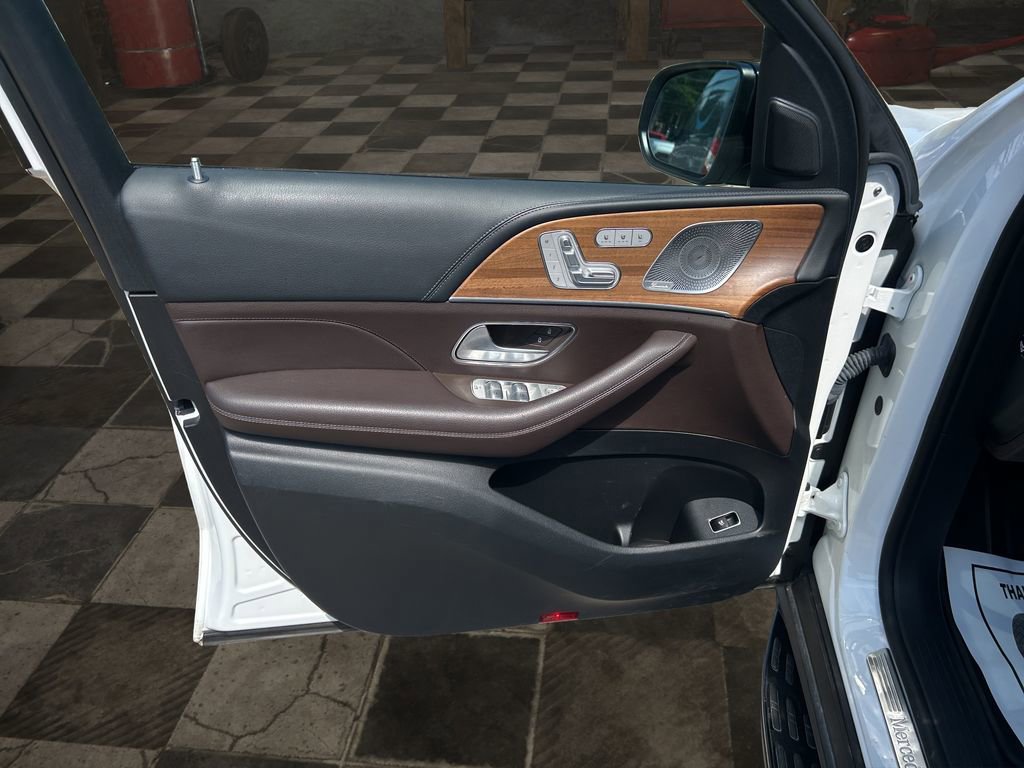 Used 2022 Mercedes-Benz GLE 350 4MATIC w/ AMG Line Exterior image 18