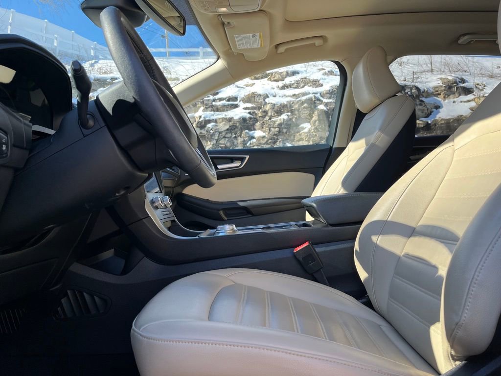 Certified 2022 Ford Edge SEL w/ Convenience Package image 19