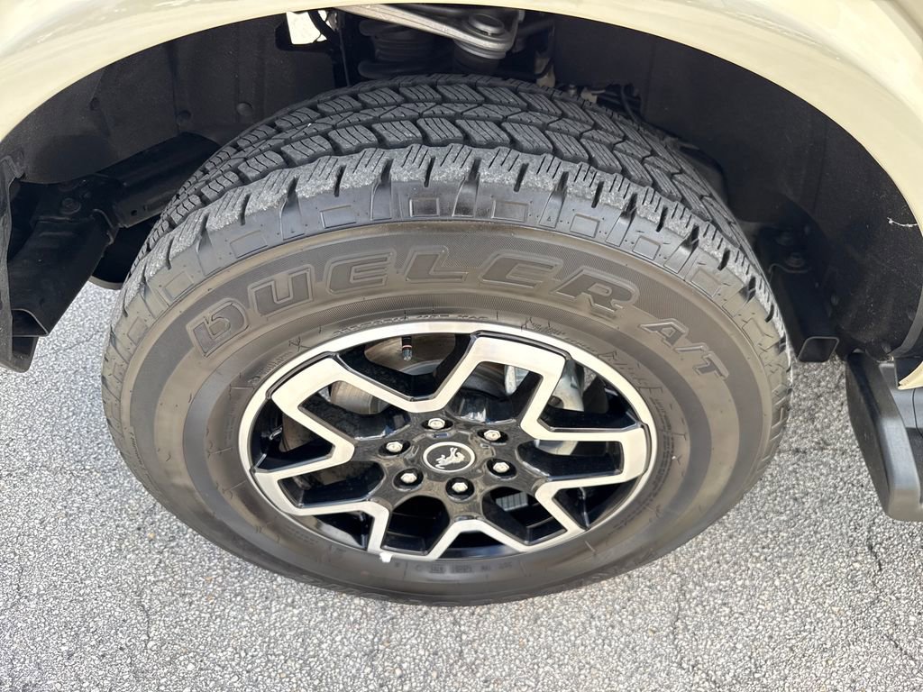 Certified 2025 Ford Bronco Outer Banks image 12