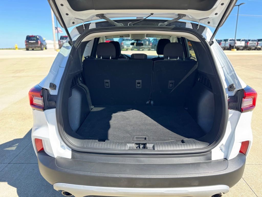 Certified 2025 Ford Escape Active AWD/4WD image 37