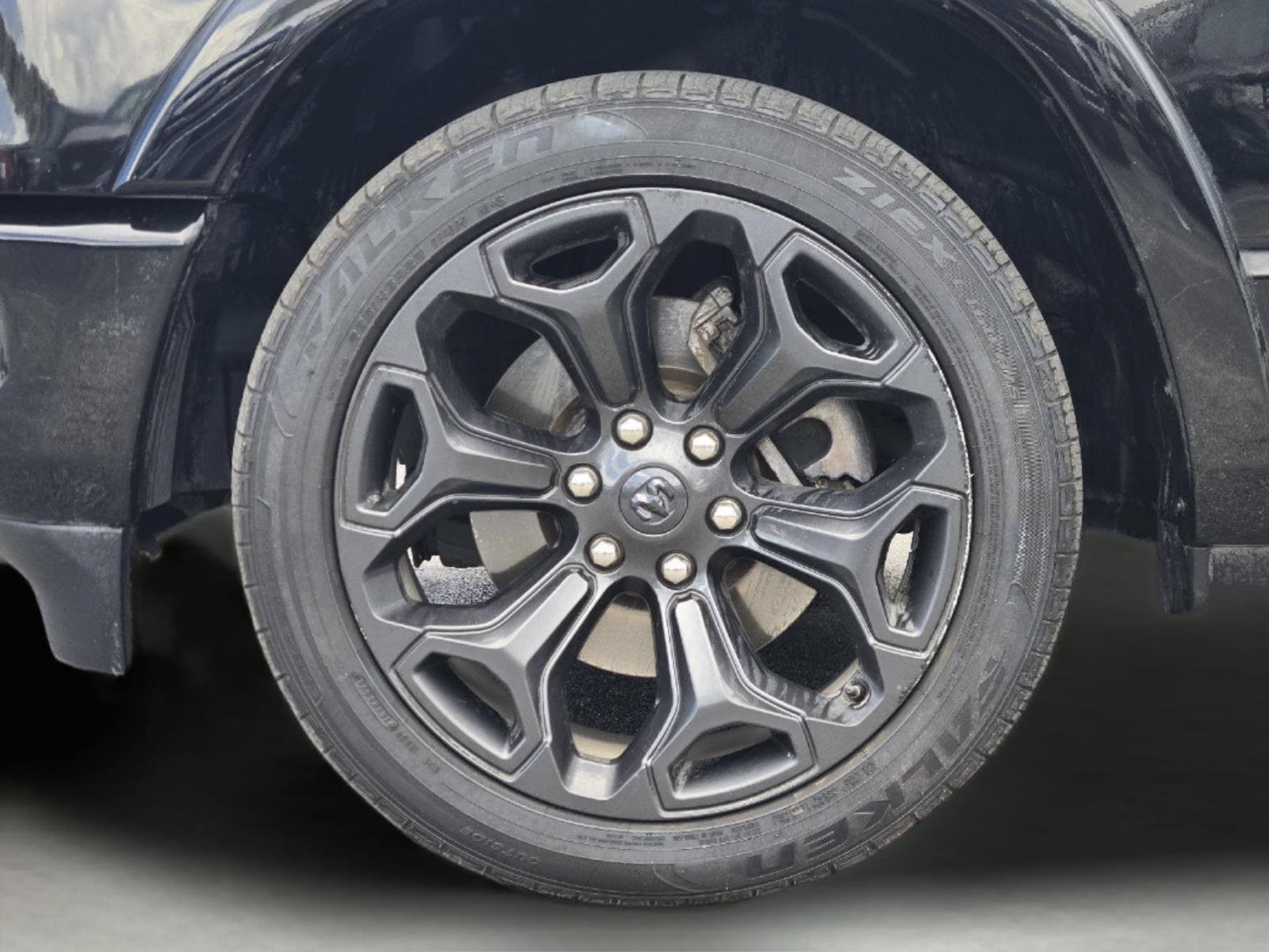 Used 2020 RAM 1500 Limited w/ Black Appearance Package RWD image 8
