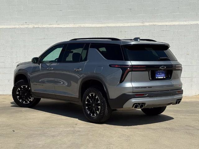 Used 2025 Chevrolet Traverse Z71 AWD/4WD image 4