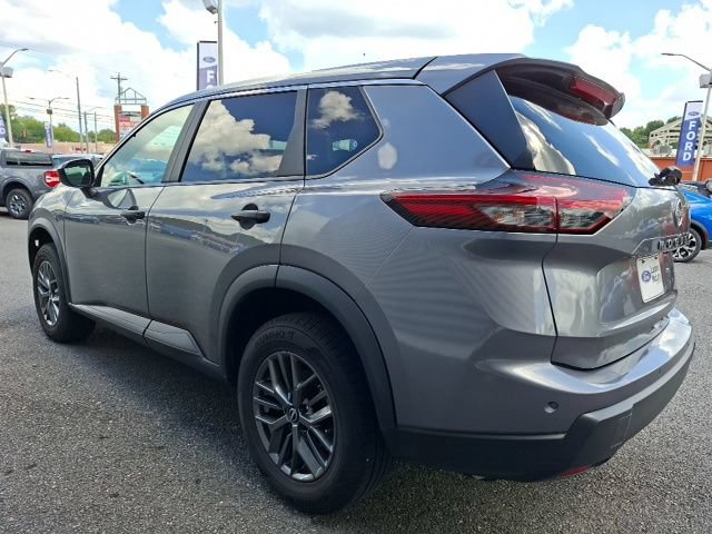 Used 2024 Nissan Rogue S FWD image 5