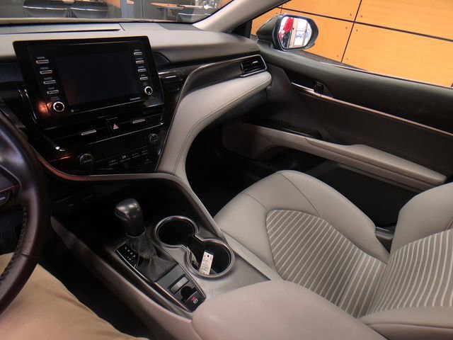 Used 2021 Toyota Camry SE AWD/4WD image 19