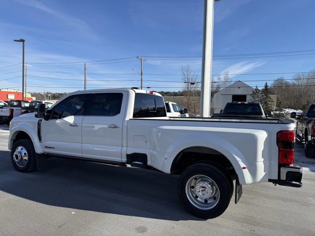 Certified 2023 Ford F450 Lariat w/ Lariat Ultimate Package image 10