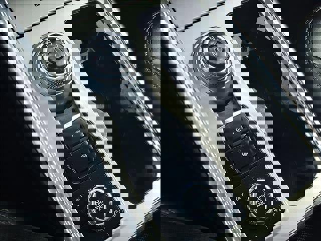 Certified 2021 Ford Explorer XLT w/ Equipment Group 202A image 28