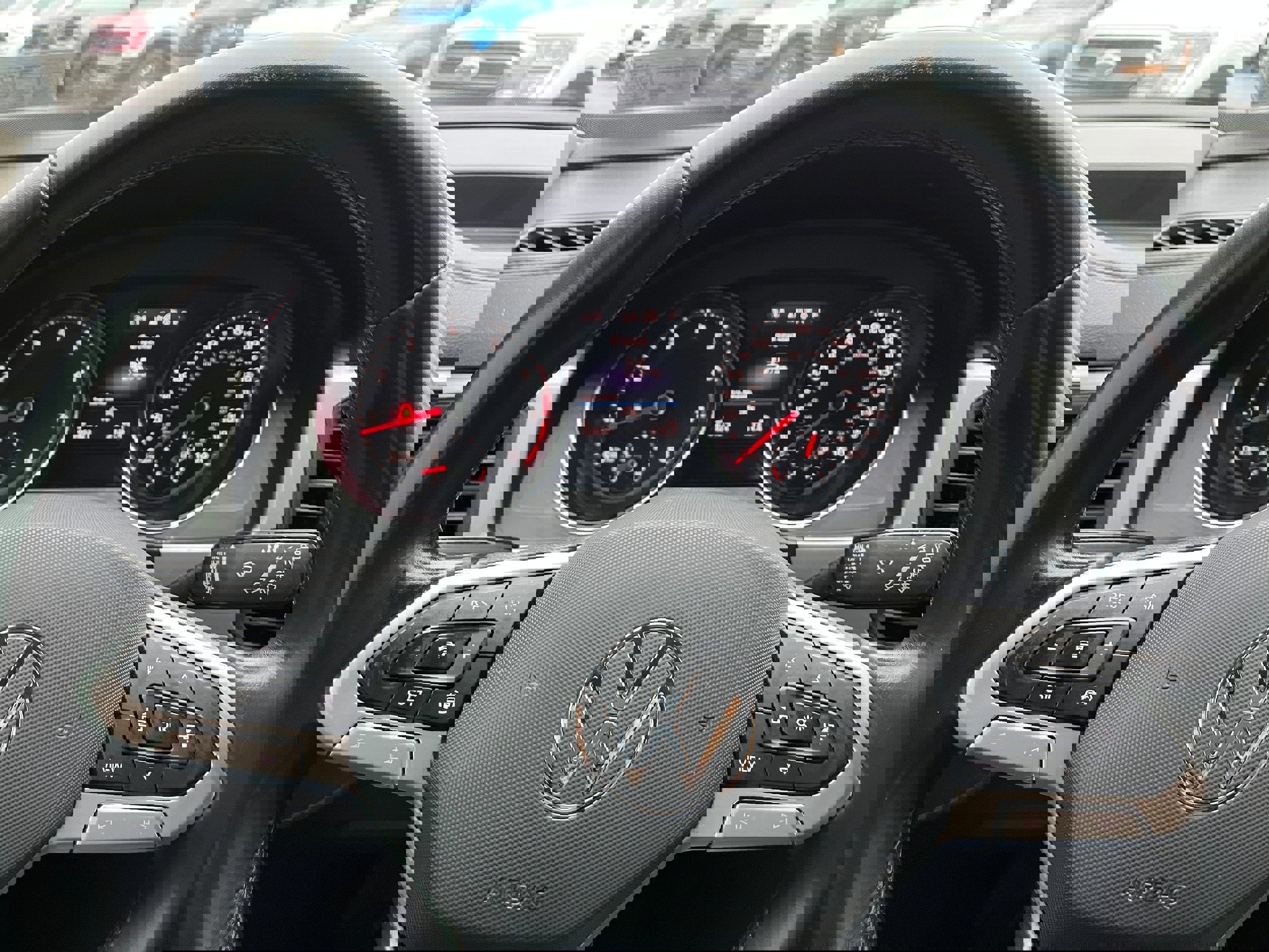 Used 2021 Volkswagen Atlas SE image 23