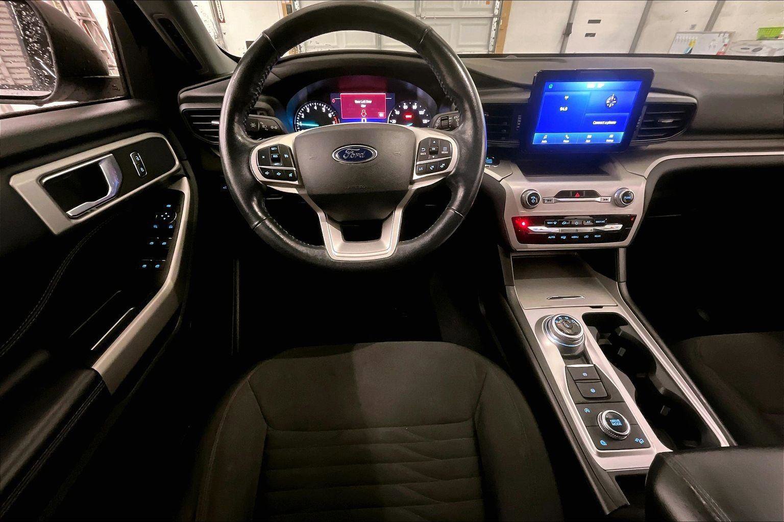 Certified 2021 Ford Explorer XLT image 7