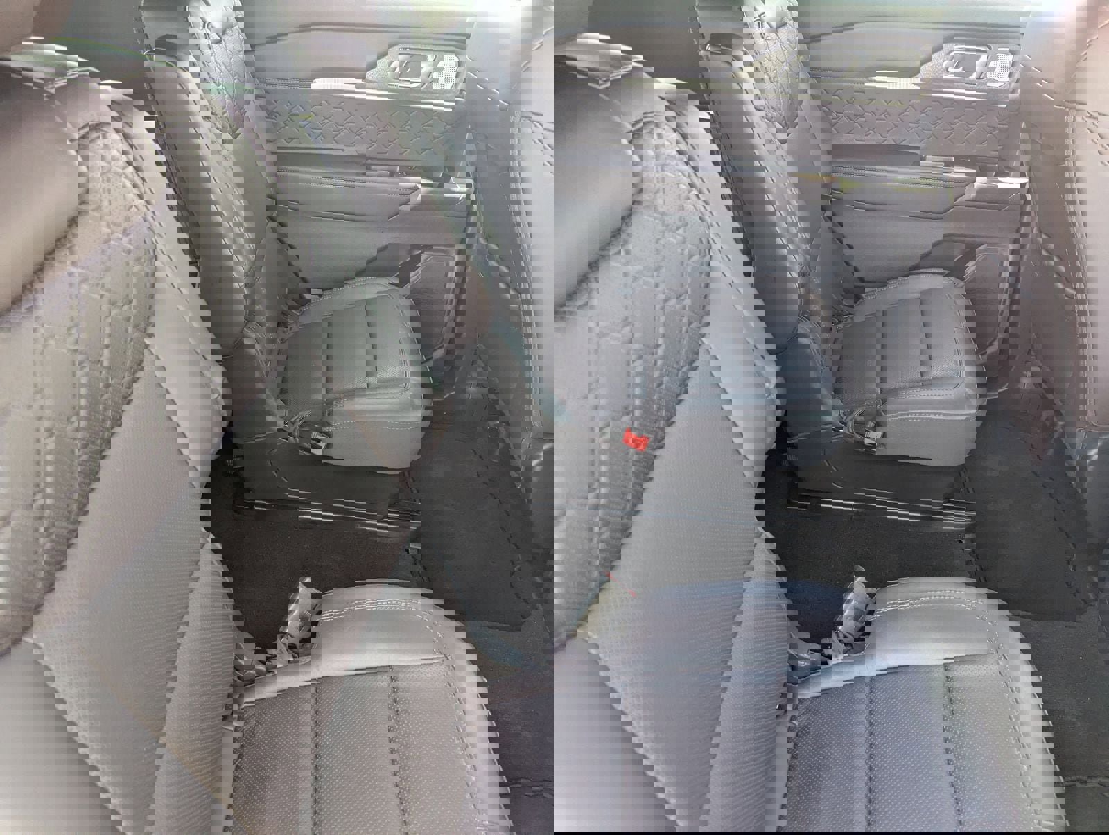 Certified 2025 Ford Explorer Platinum w/ LUX Leather Package image 13