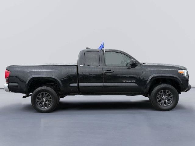 Used 2022 Toyota Tacoma SR5 RWD image 6