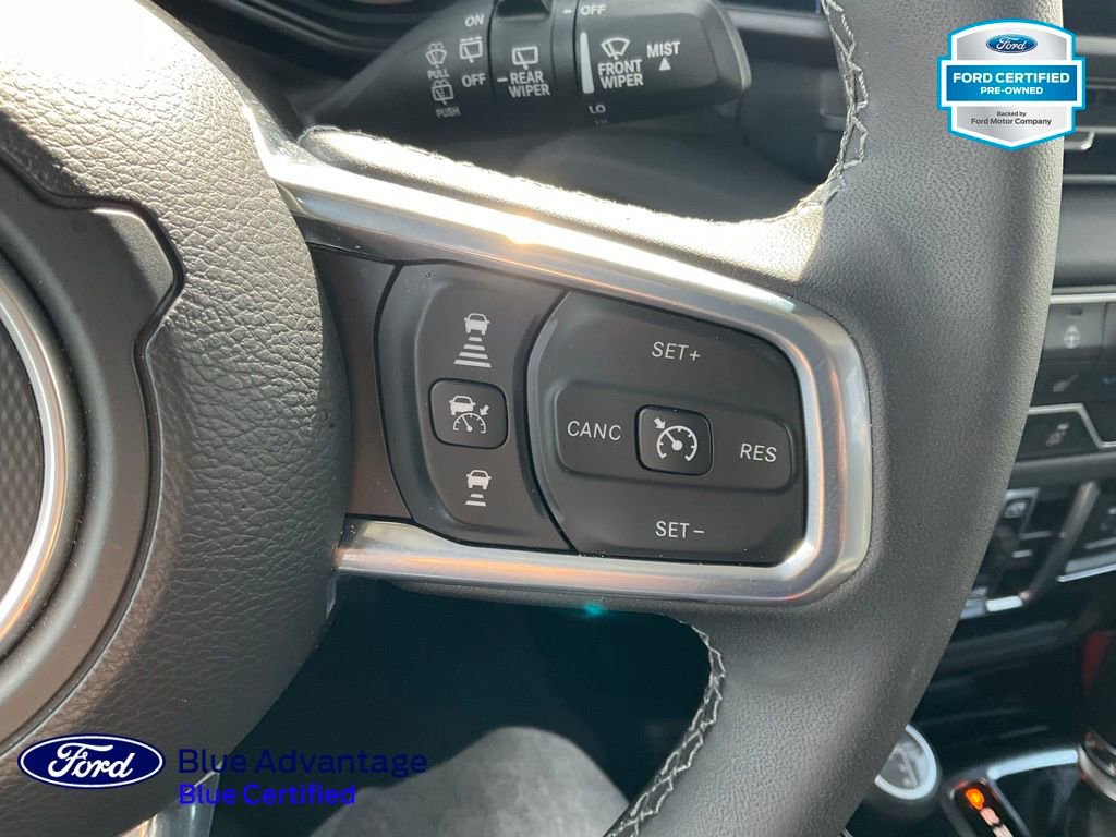 Used 2025 Jeep Wrangler Unlimited Sahara AWD/4WD image 9