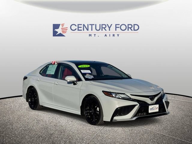 Used 2023 Toyota Camry XSE w/ Navigation Package FWD video 1