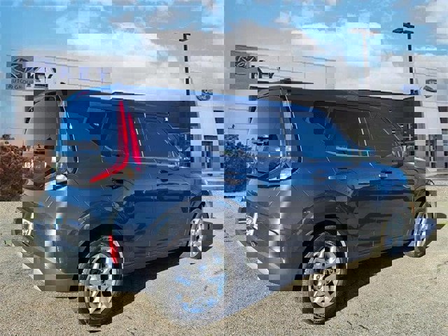 Used 2023 Kia Soul LX w/ LX Technology Package image 5