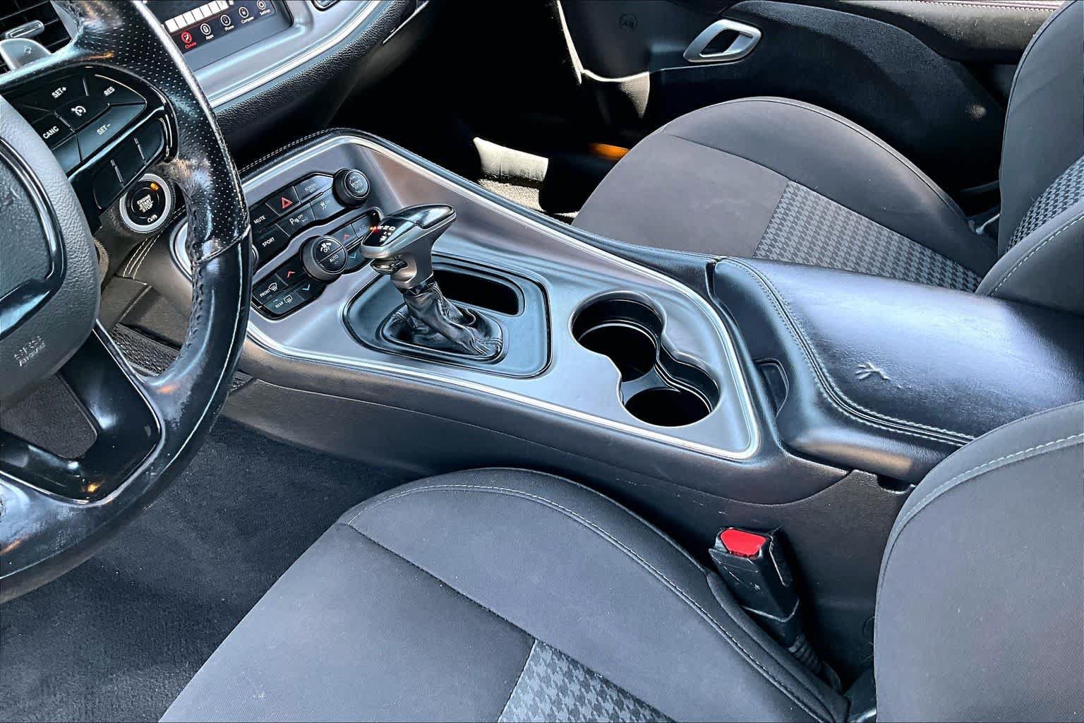 Used 2019 Dodge Challenger R/T RWD image 16