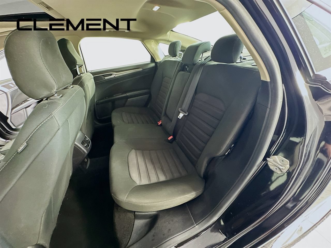 Certified 2020 Ford Fusion SE FWD image 31