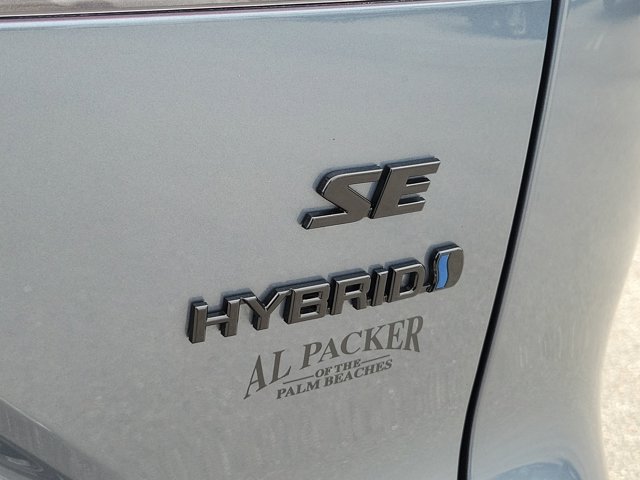 Used 2023 Toyota Corolla Cross AWD Hybrid image 8