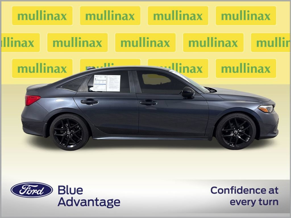 Used 2023 Honda Civic Sport image 2