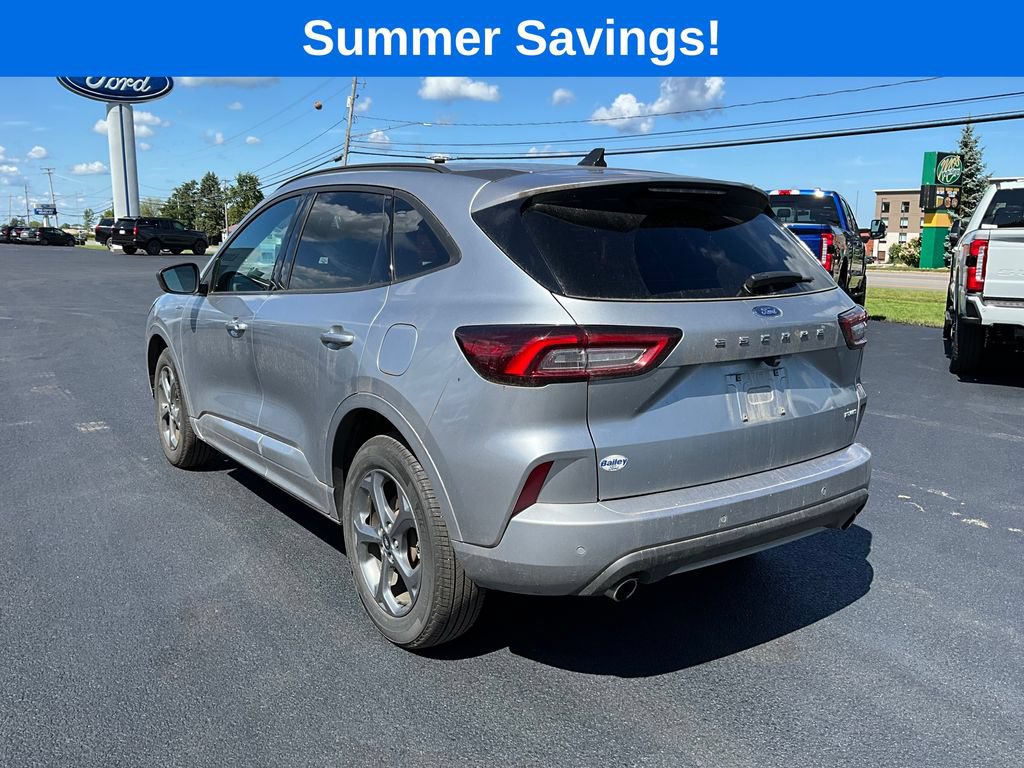 Certified 2023 Ford Escape ST-Line w/ Tech Pack #1 AWD/4WD image 5