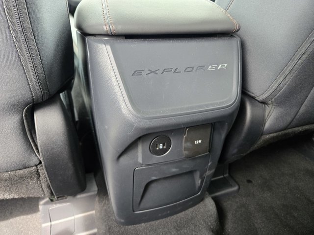 Certified 2025 Ford Explorer Active AWD/4WD image 29